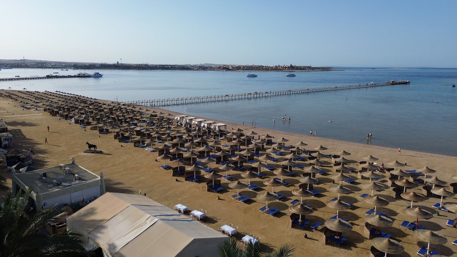 A quiet Red Sea shoreline